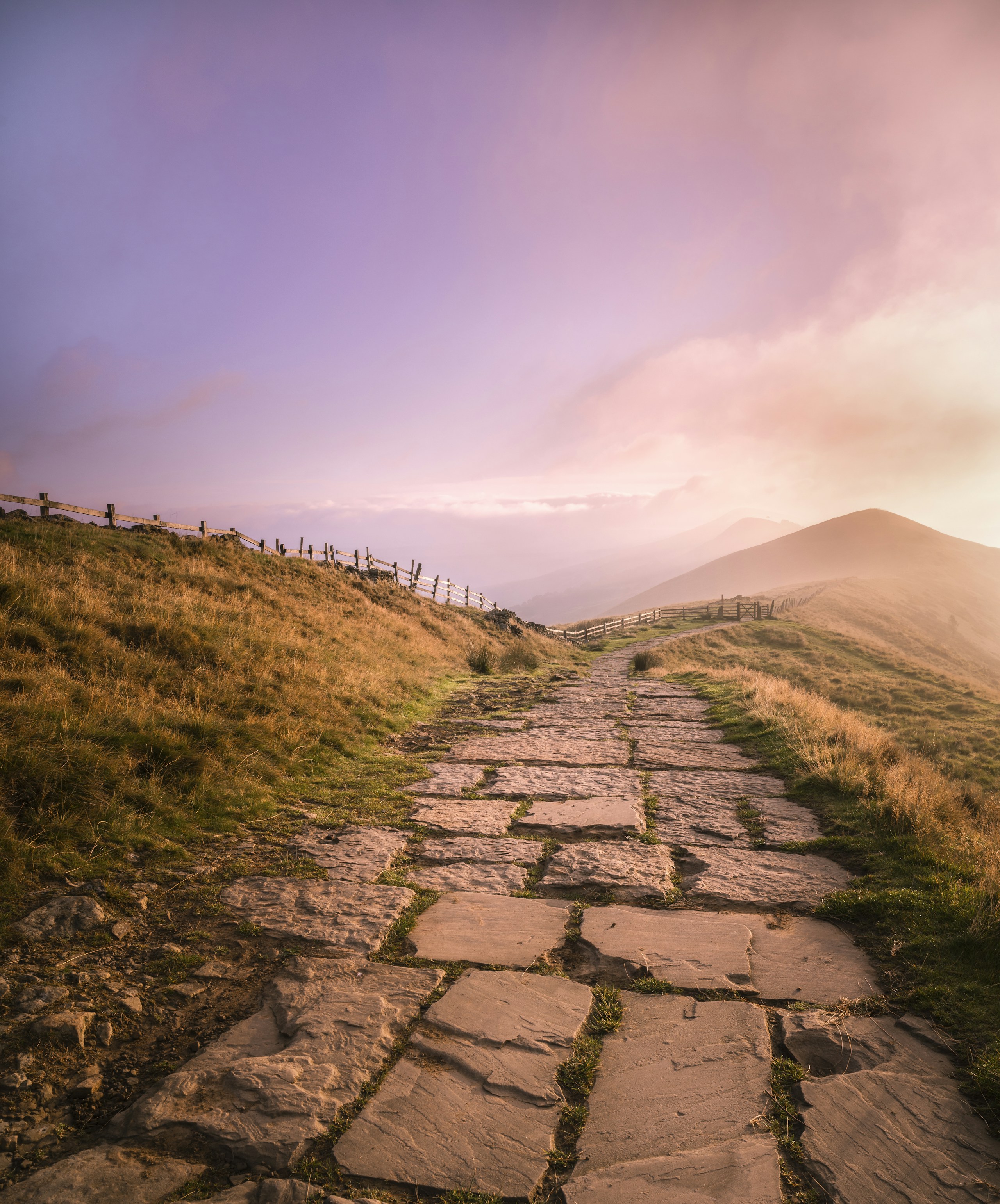Great Ridge above Castleton, Derbyshire / Peak District. Destination view for Derbyshire, England.